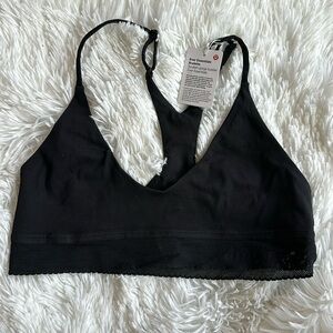 NWT LULULEMON Ever Essentials Bralette size Medium in black